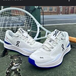 On Running The Roger Pro white indigo tennis shoes size Women’s 8